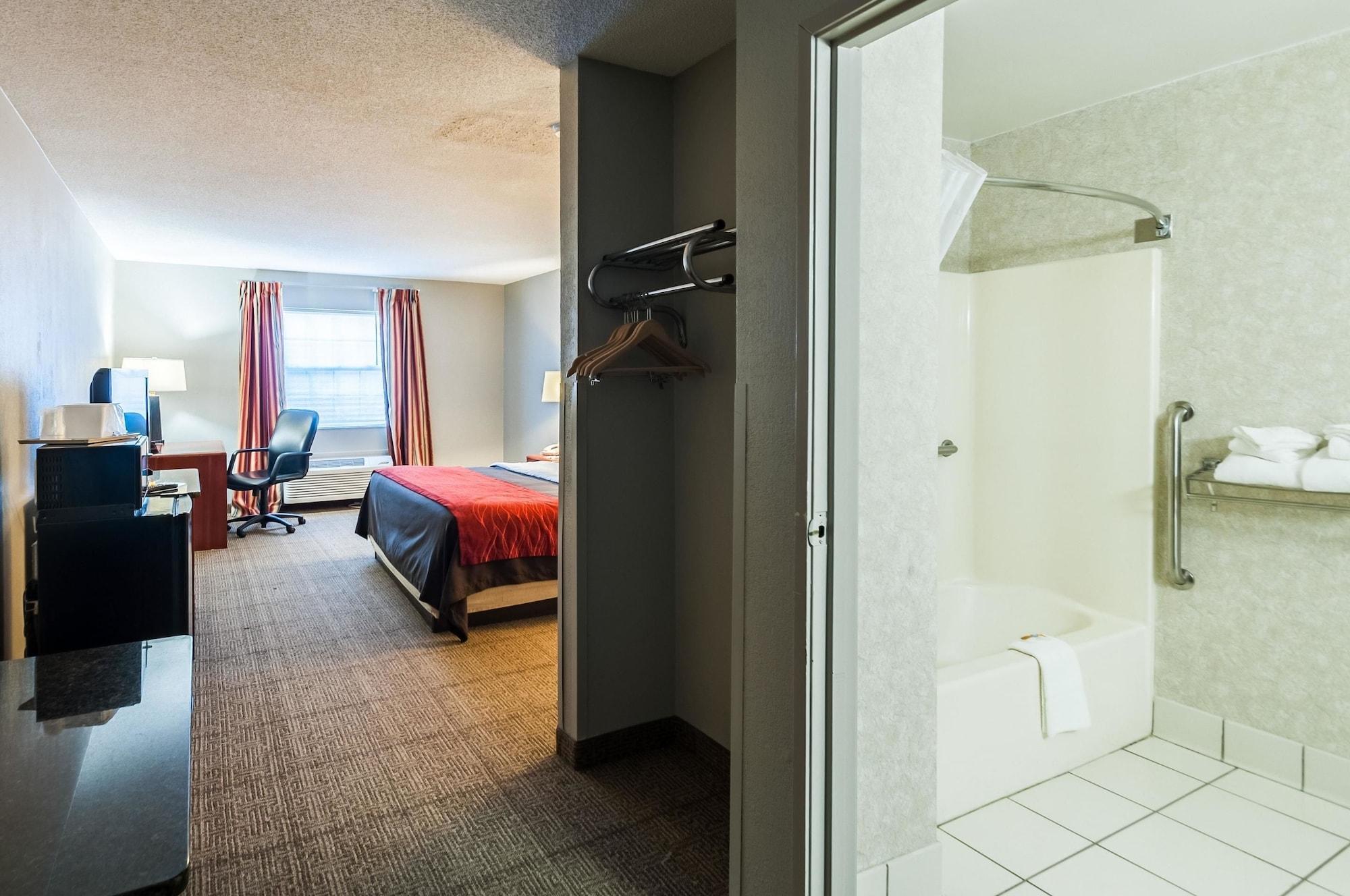 Quality Inn Solomons - Beacon Marina Экстерьер фото