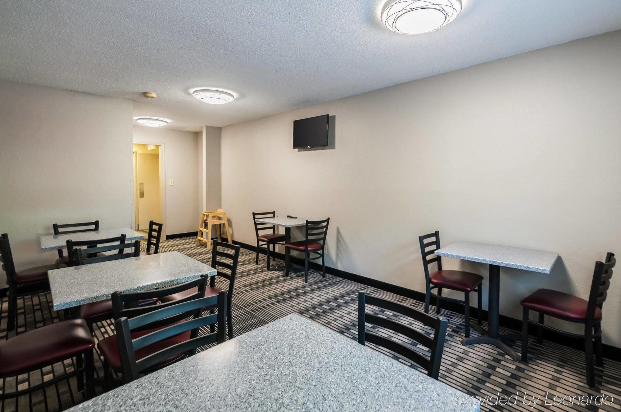 Quality Inn Solomons - Beacon Marina Экстерьер фото