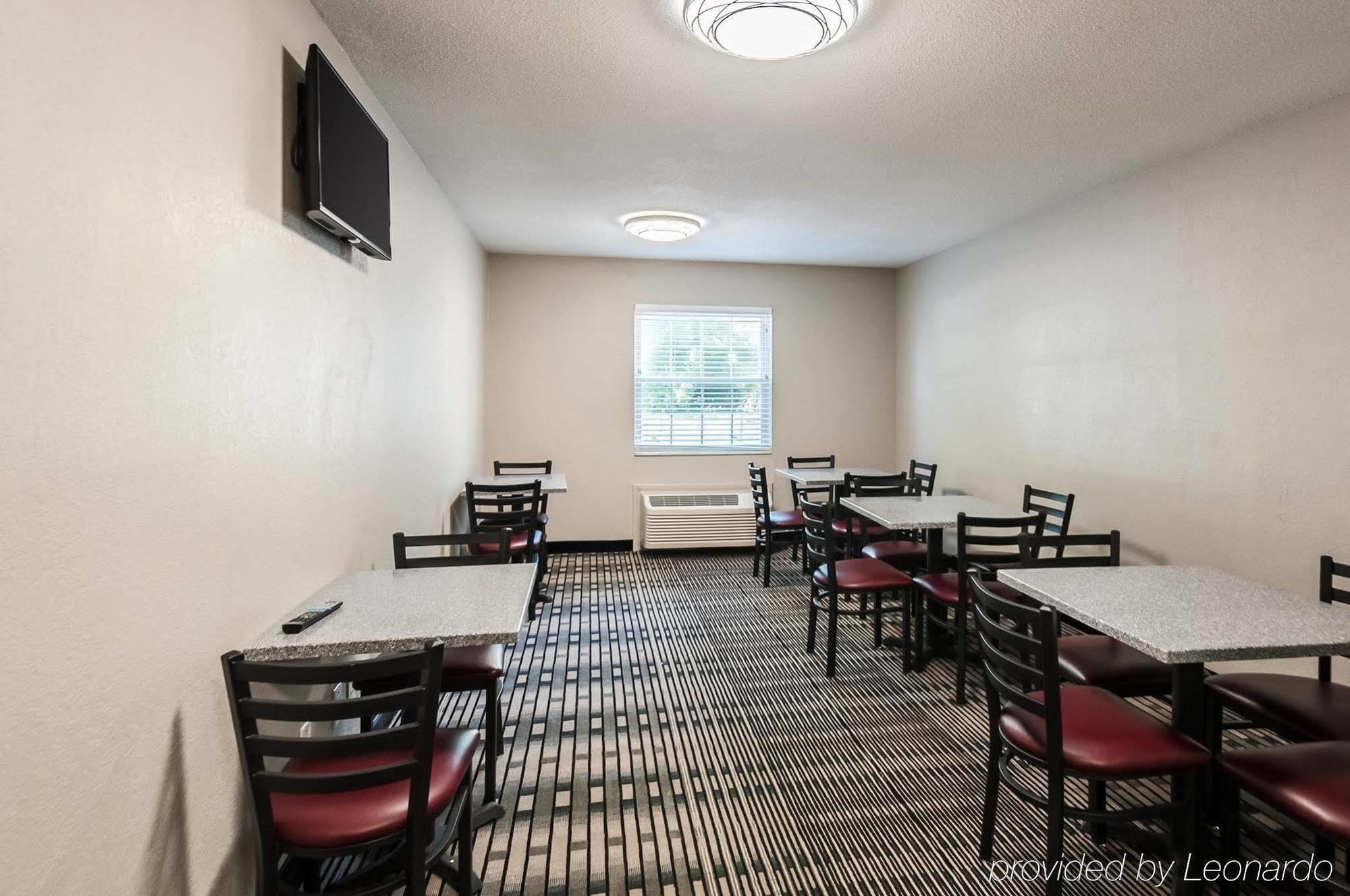 Quality Inn Solomons - Beacon Marina Экстерьер фото