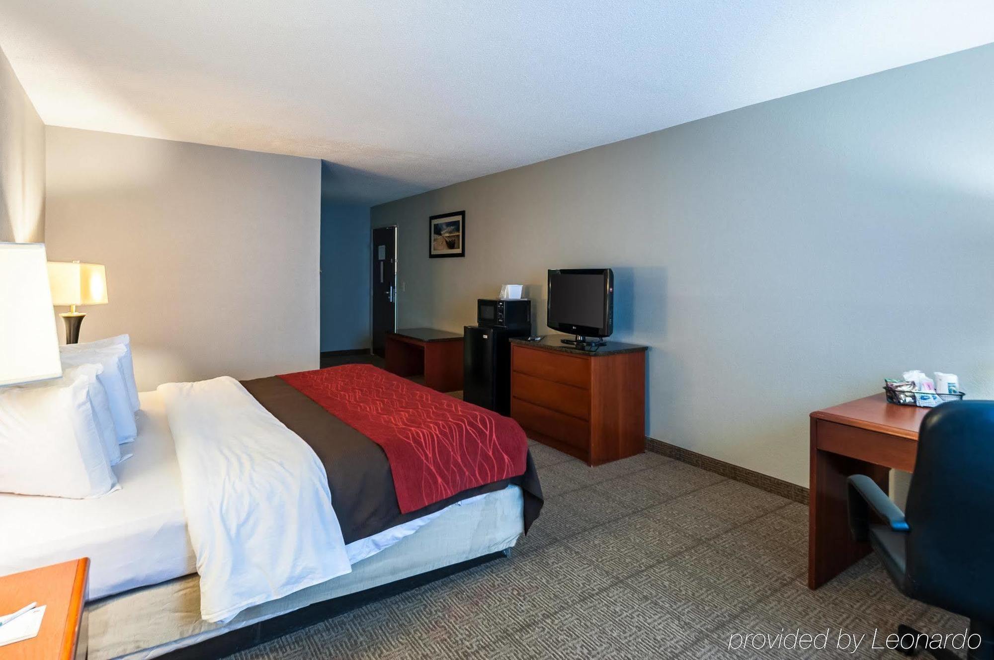 Quality Inn Solomons - Beacon Marina Экстерьер фото